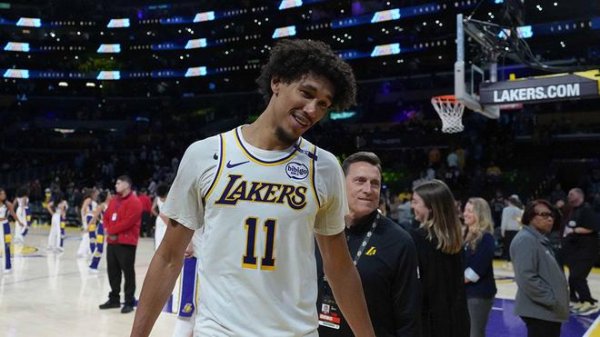 Điều chỉnh hợp đồng Lakers: Ha
