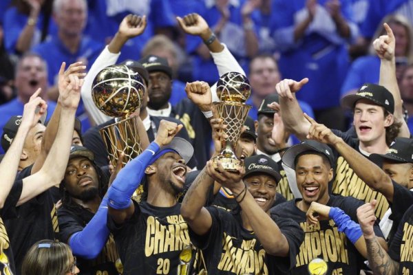 Xếp hạng NBA giảm mạnh 28%và t